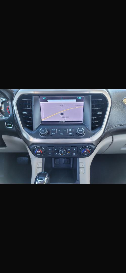 2017 GMC Acadia Denali - Photo 30