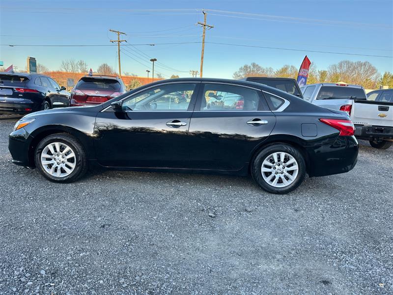 2017 Nissan Altima S - Photo 10