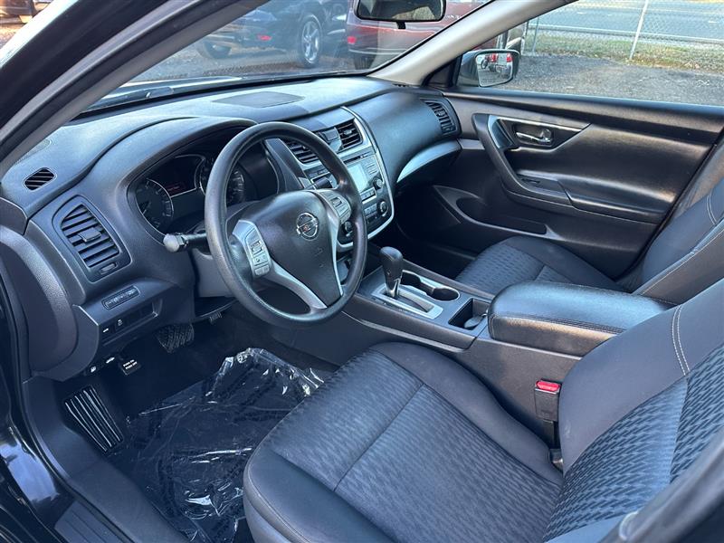 2017 Nissan Altima S - Photo 13