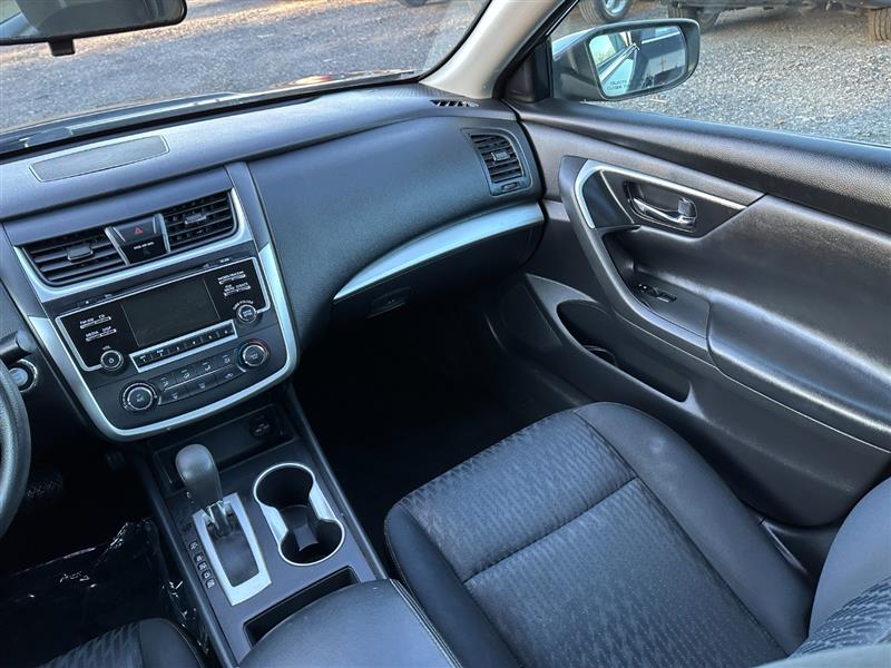 2017 Nissan Altima S - Photo 22
