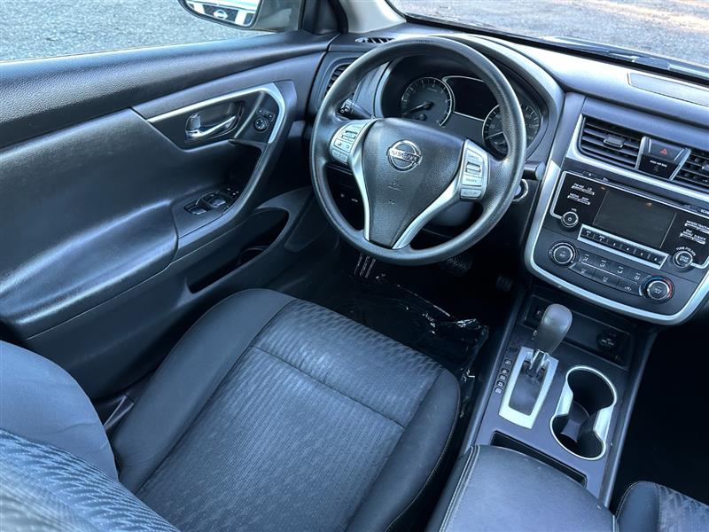 2017 Nissan Altima S - Photo 23