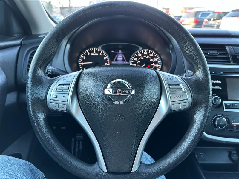 2017 Nissan Altima S - Photo 32