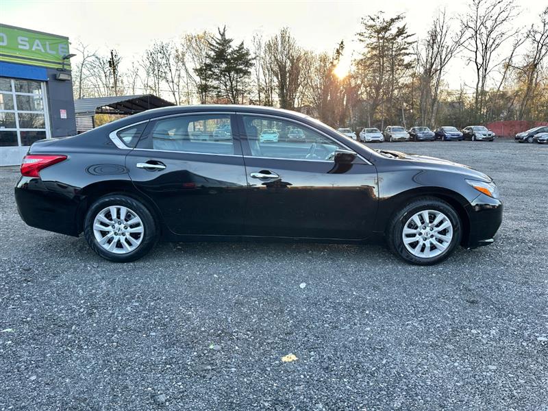 2017 Nissan Altima S - Photo 5