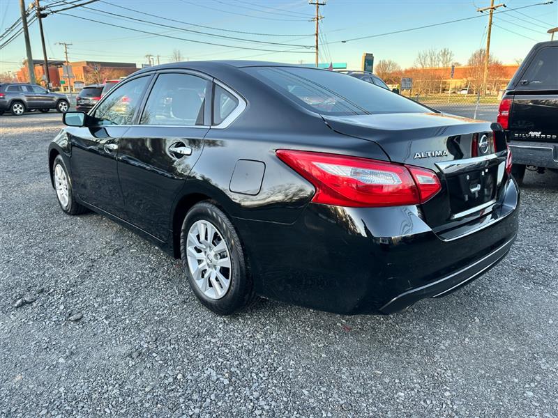 2017 Nissan Altima S - Photo 9