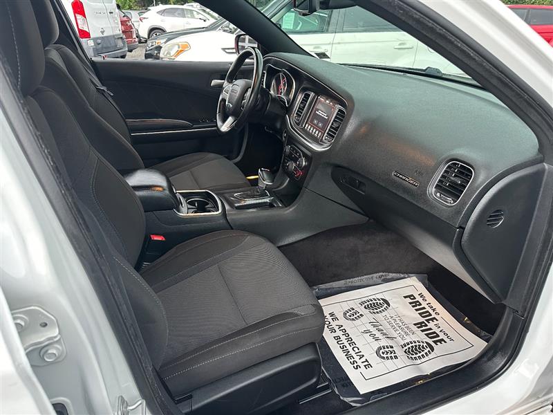 2017 Dodge Charger SXT - Photo 19