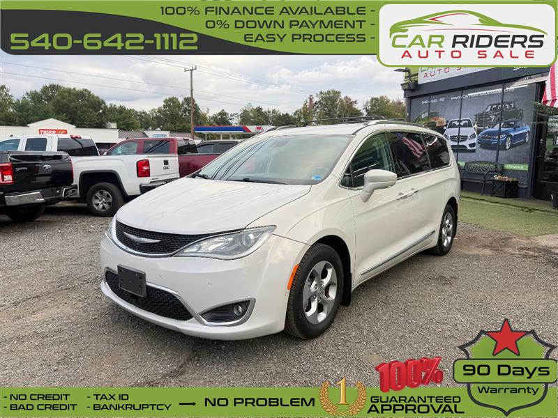 2017 Chrysler Pacifica Touring-L Plus