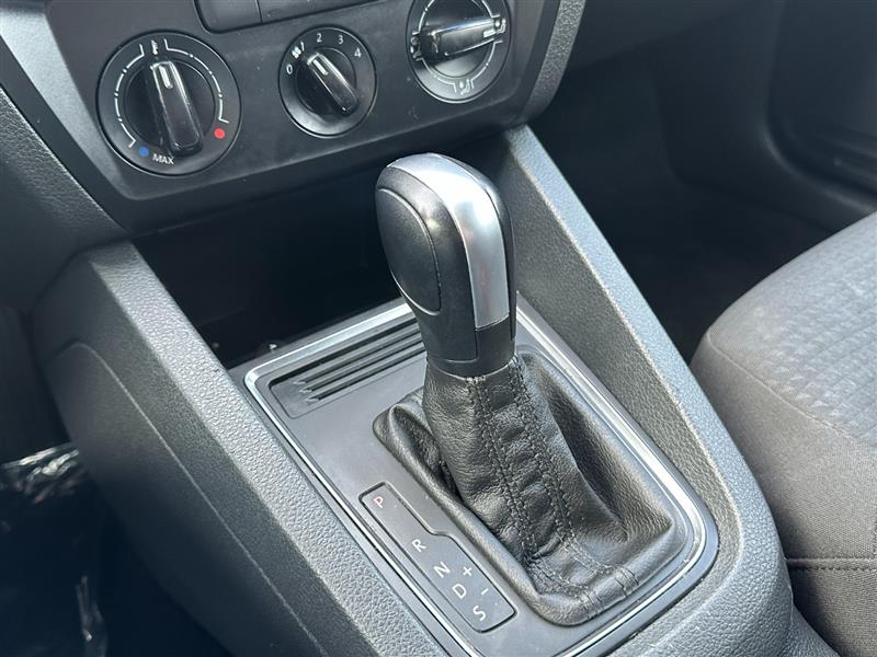 2016 Volkswagen Jetta S - Photo 31