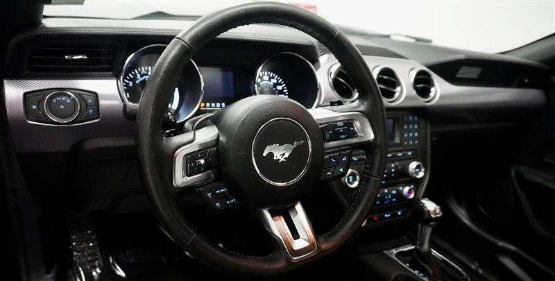 2017 Ford Mustang EcoBoost - Photo 13