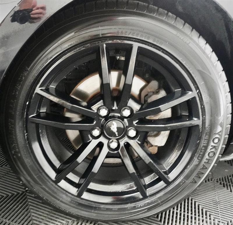 2017 Ford Mustang EcoBoost - Photo 6