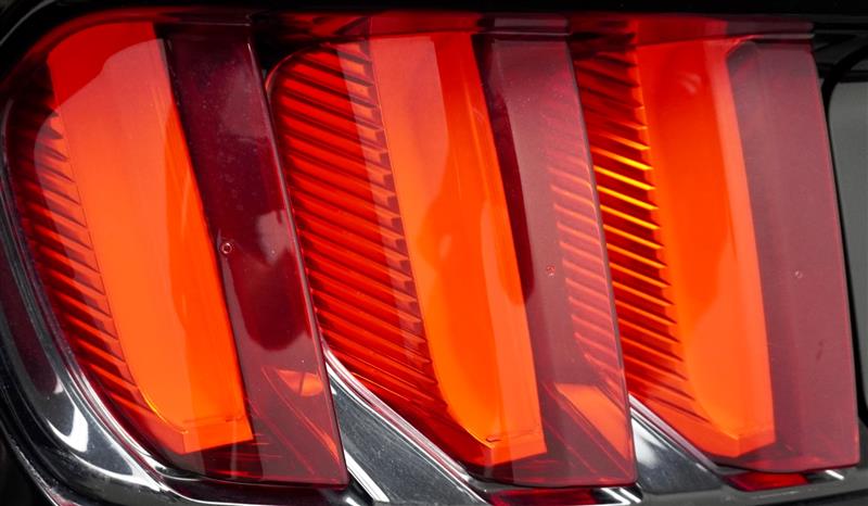 2017 Ford Mustang EcoBoost - Photo 39