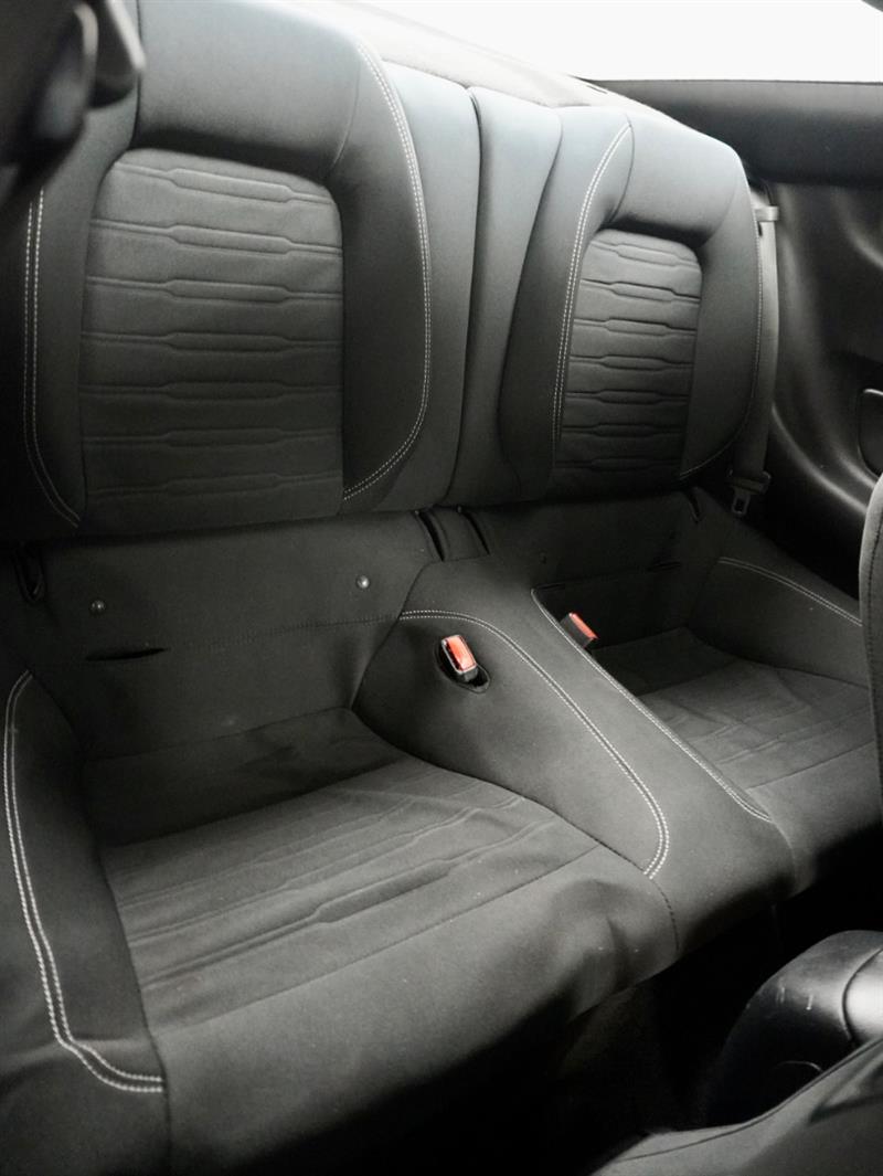 2017 Ford Mustang EcoBoost - Photo 11