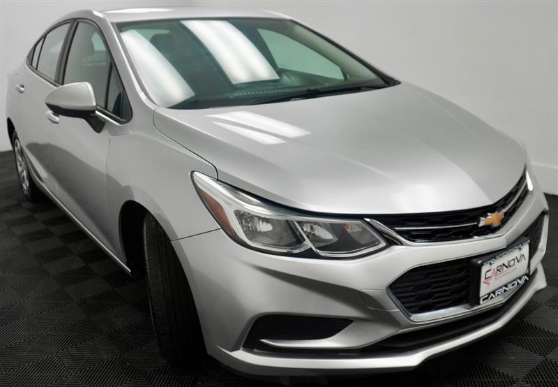 2018 Chevrolet Cruze LS - Photo 13