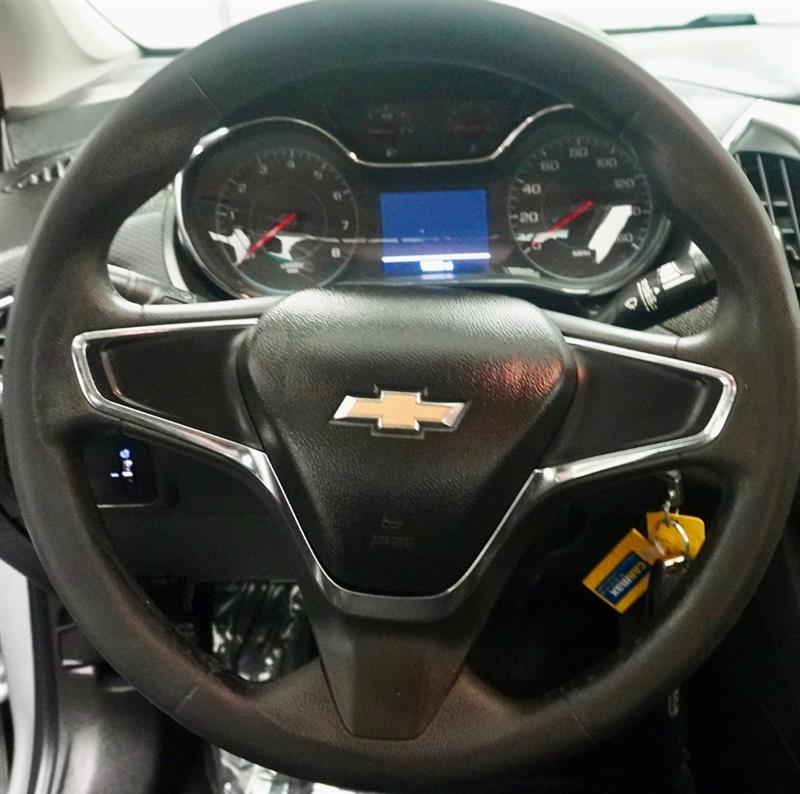 2018 Chevrolet Cruze LS - Photo 15
