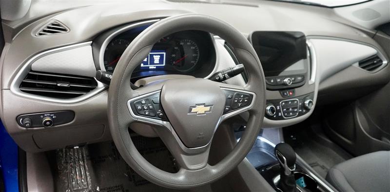 2023 Chevrolet Malibu 1LT - Photo 14