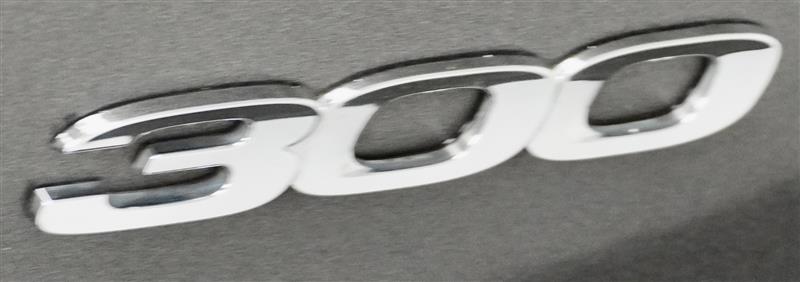 2015 Chrysler 300 Limited - Photo 40