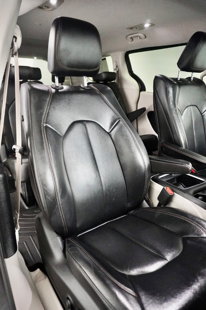 2017 Chrysler Pacifica Touring-L Plus - Photo 13