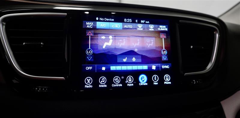 2017 Chrysler Pacifica Touring-L Plus - Photo 25