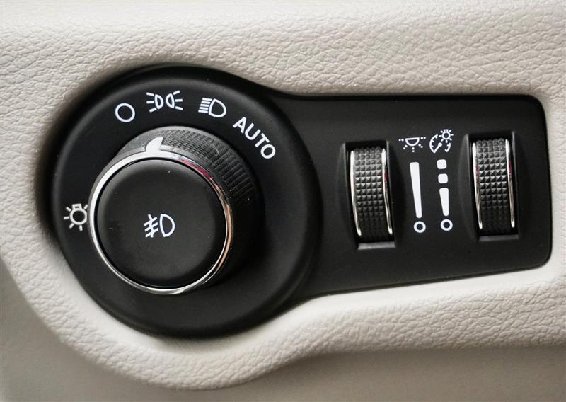 2017 Chrysler Pacifica Touring-L Plus - Photo 32