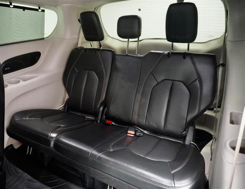 2017 Chrysler Pacifica Touring-L Plus - Photo 8