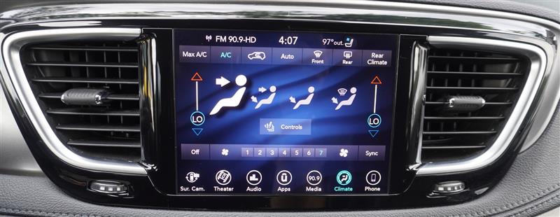 2019 Chrysler Pacifica Hybrid Limited - Photo 22