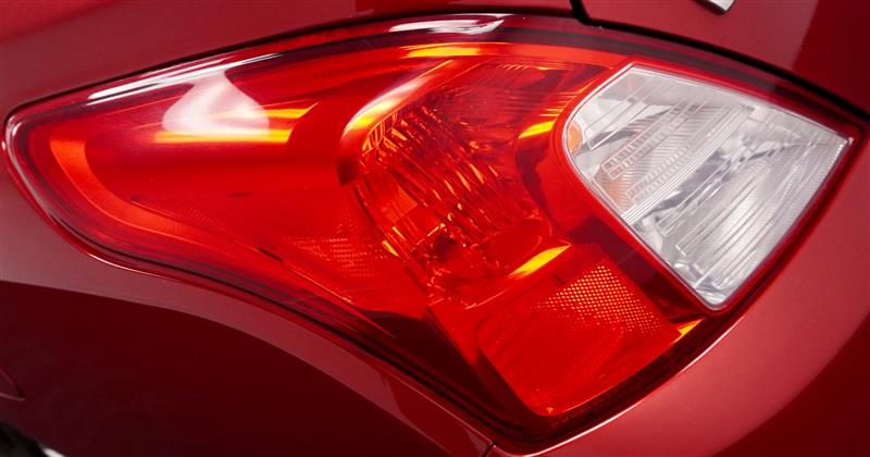 2017 Nissan Versa Sedan SV - Photo 32