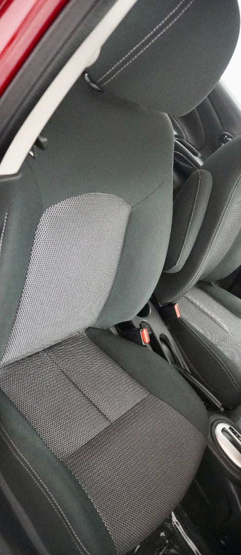 2017 Nissan Versa Sedan SV - Photo 11