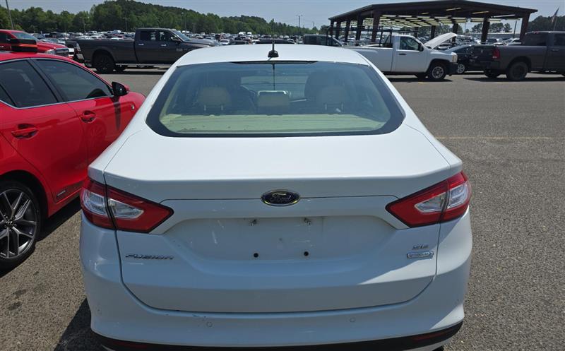 2014 Ford Fusion SE - Photo 3