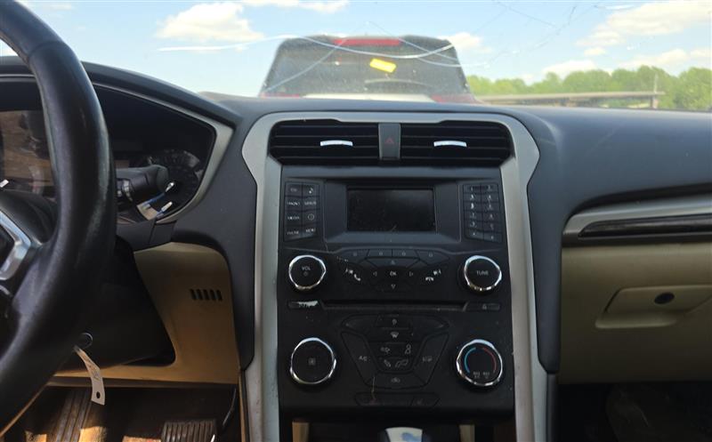 2014 Ford Fusion SE - Photo 5