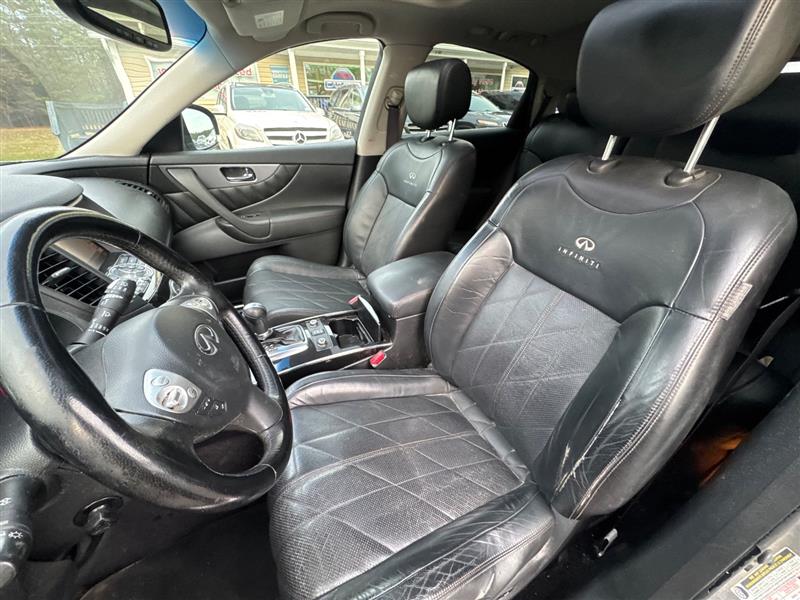 2011 INFINITI FX 35 - Photo 16
