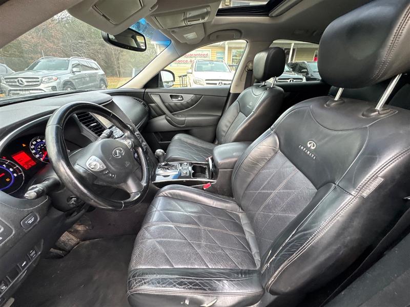2011 INFINITI FX 35 - Photo 17