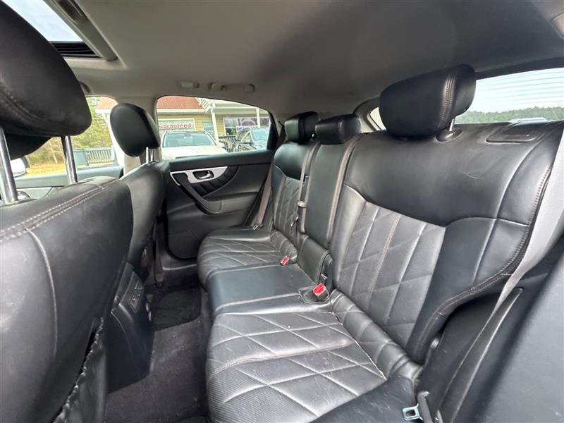 2011 INFINITI FX 35 - Photo 19