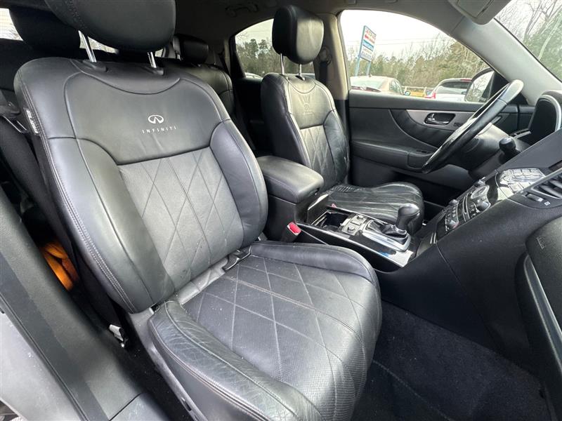 2011 INFINITI FX 35 - Photo 22