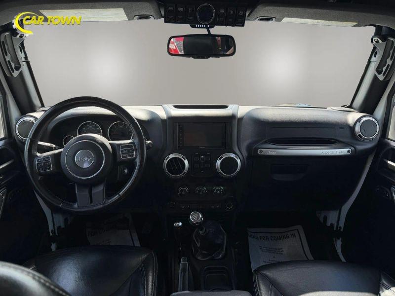Vehicle photo 27