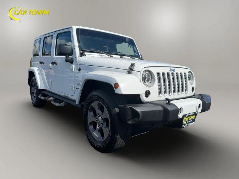 Vehicle photo 8