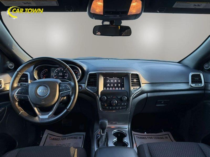 Vehicle photo 27