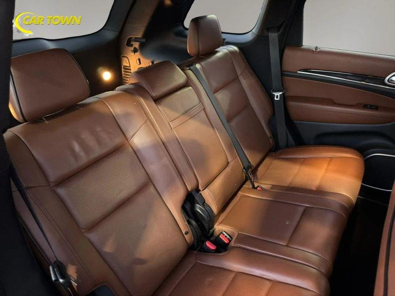 Vehicle photo 23