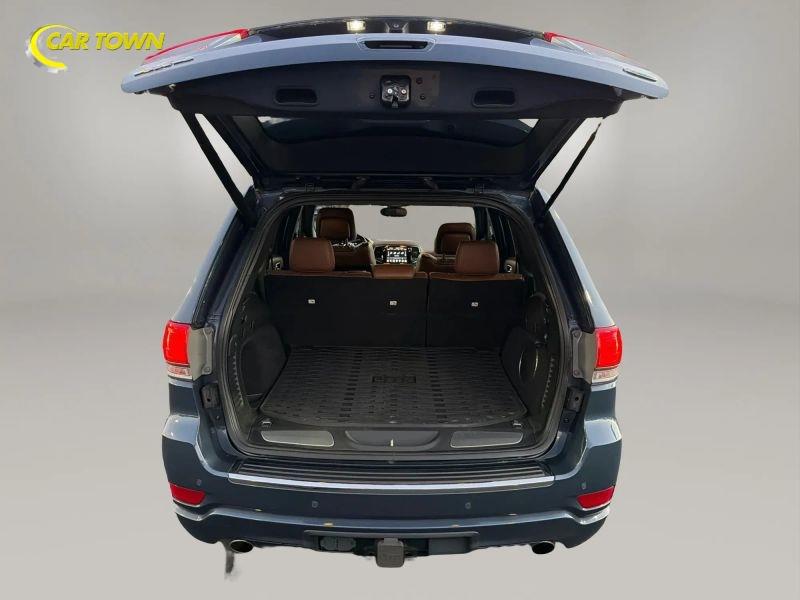 Vehicle photo 25