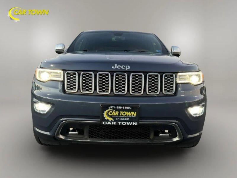 Vehicle photo 4