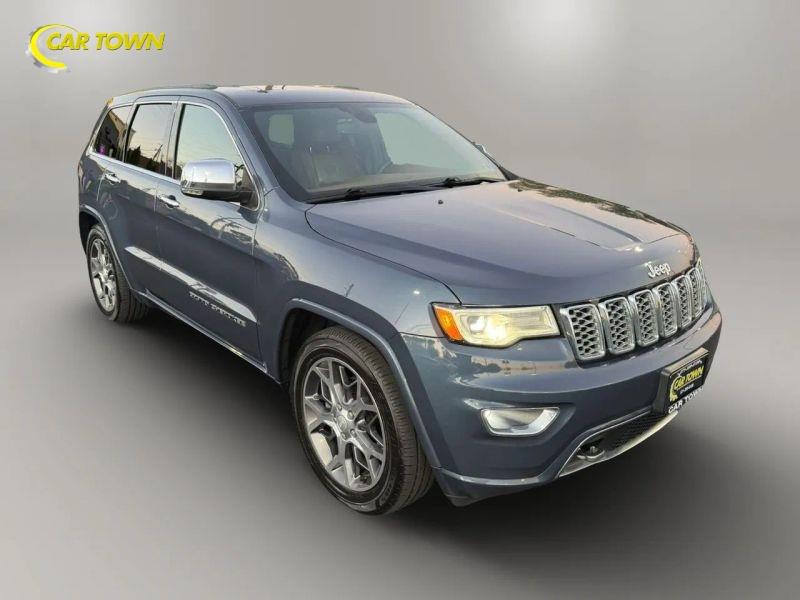 Vehicle photo 5