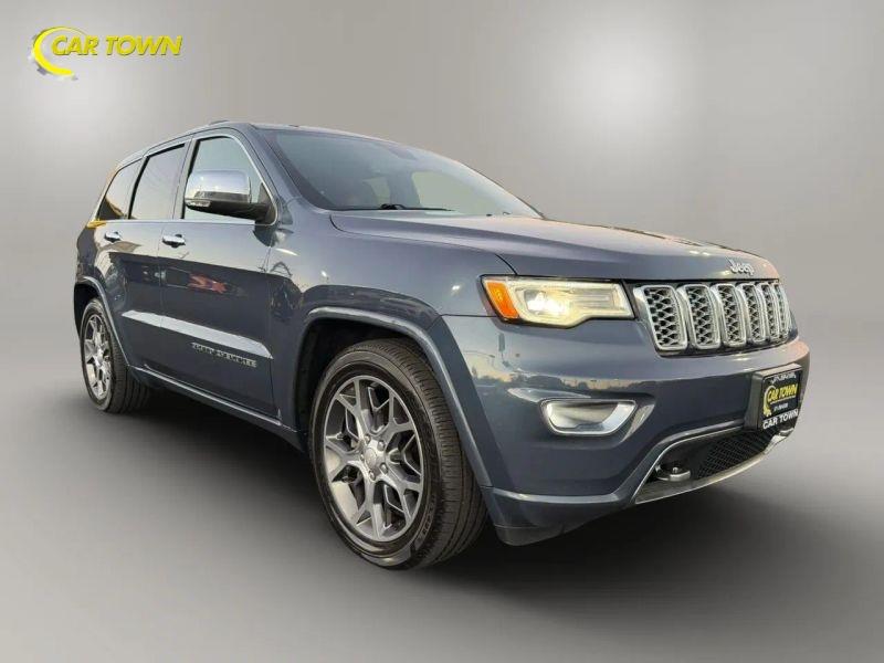 Vehicle photo 6