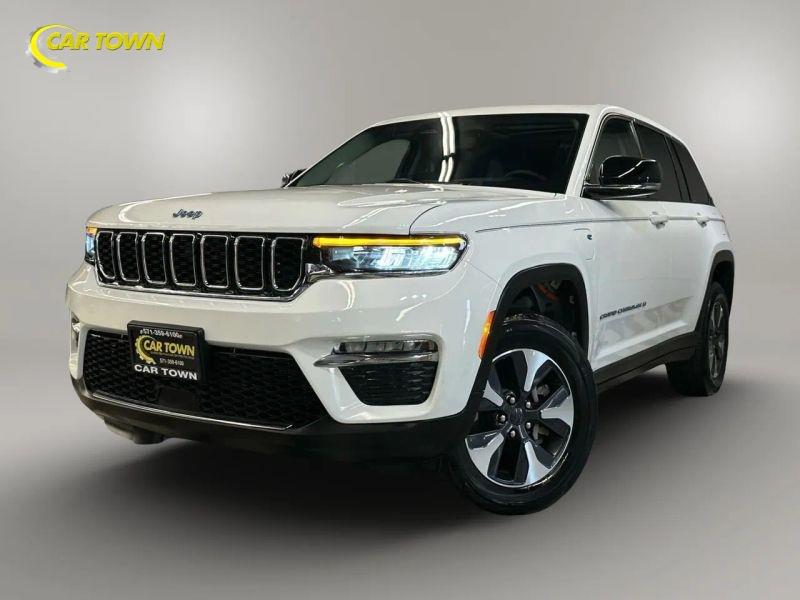 Vehicle photo 2