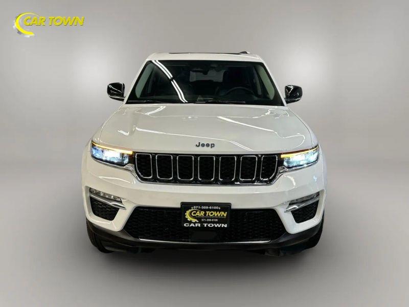 Vehicle photo 3