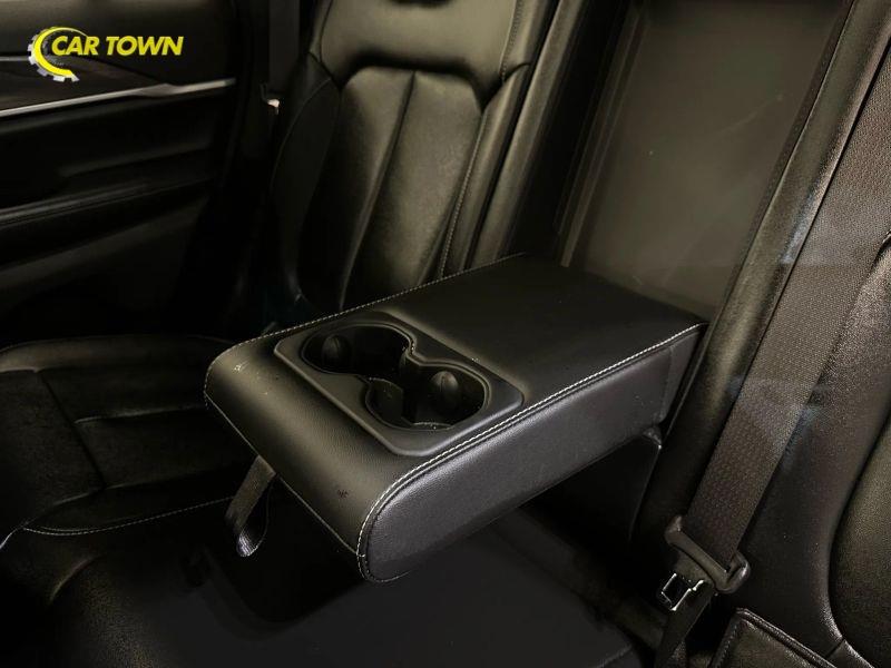 Vehicle photo 39