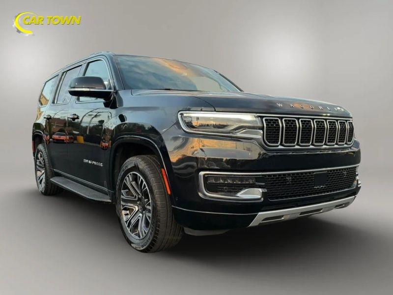 Vehicle photo 6