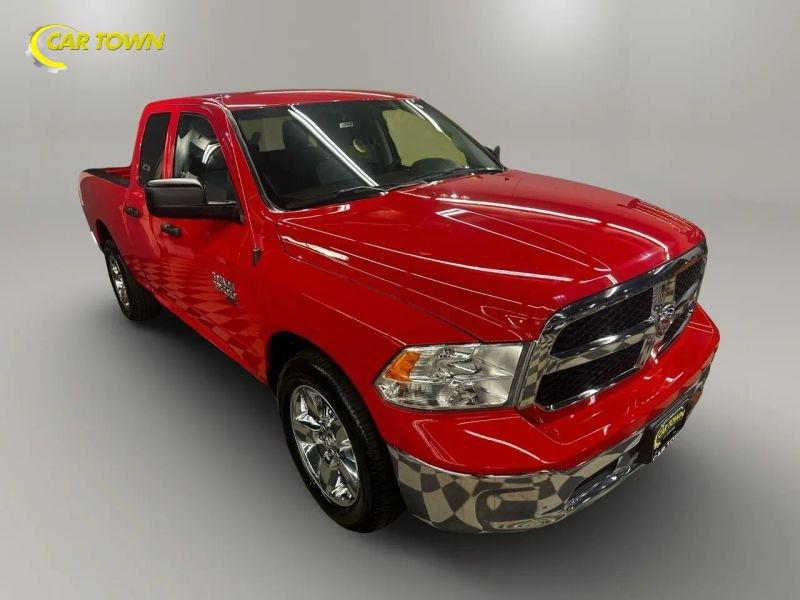 Vehicle photo 5