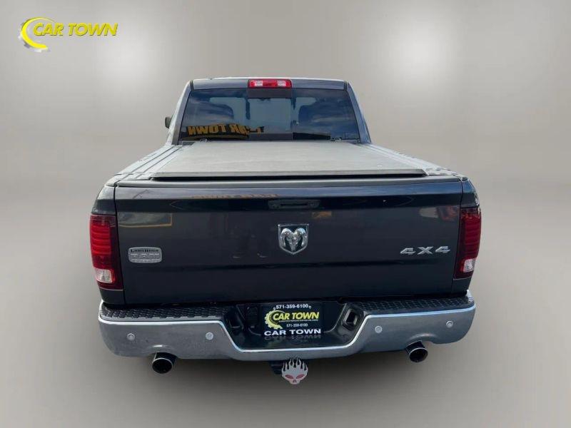 Vehicle photo 10