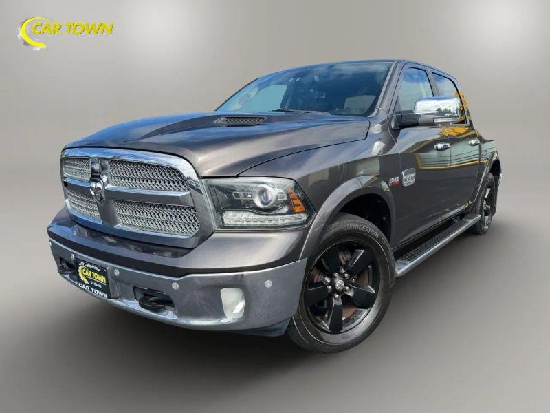 Vehicle photo 2