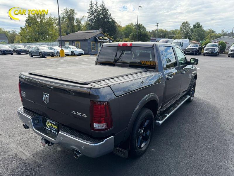 Vehicle photo 8