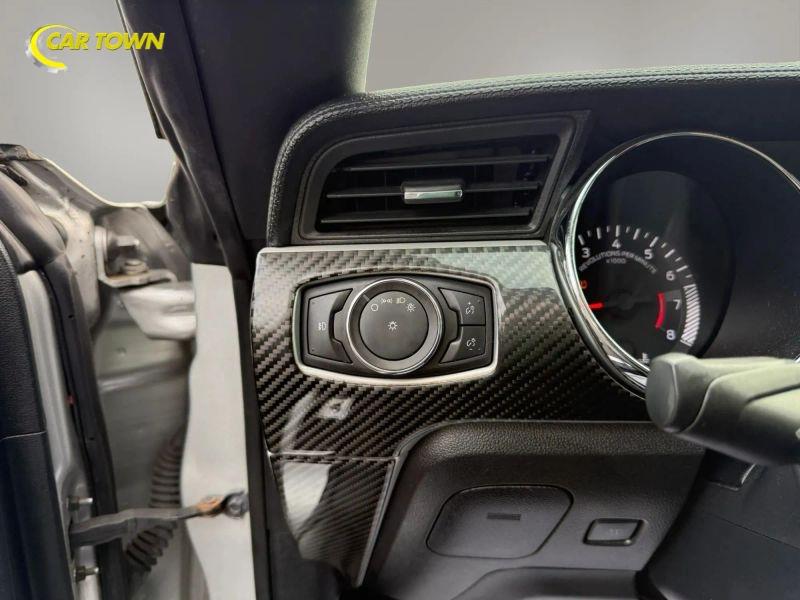 Vehicle photo 22