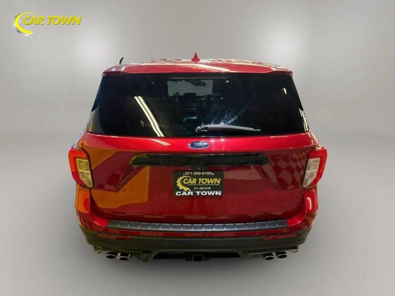 Vehicle photo 10